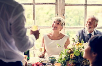Poďakovanie rodičom na svadbe: Slová vďaky alebo darčeky?
