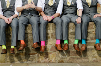 Svadobné ponožky pre neho: Aj muži môžu mať svoj deň