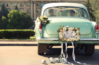 Svadobné auto pre mladomanželov: V čom sa privezieš na svadbu ty?