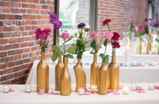 Výzdoba z vínových fliaš: Krásne a nízkorozpočtové dekorácie na svadbu
