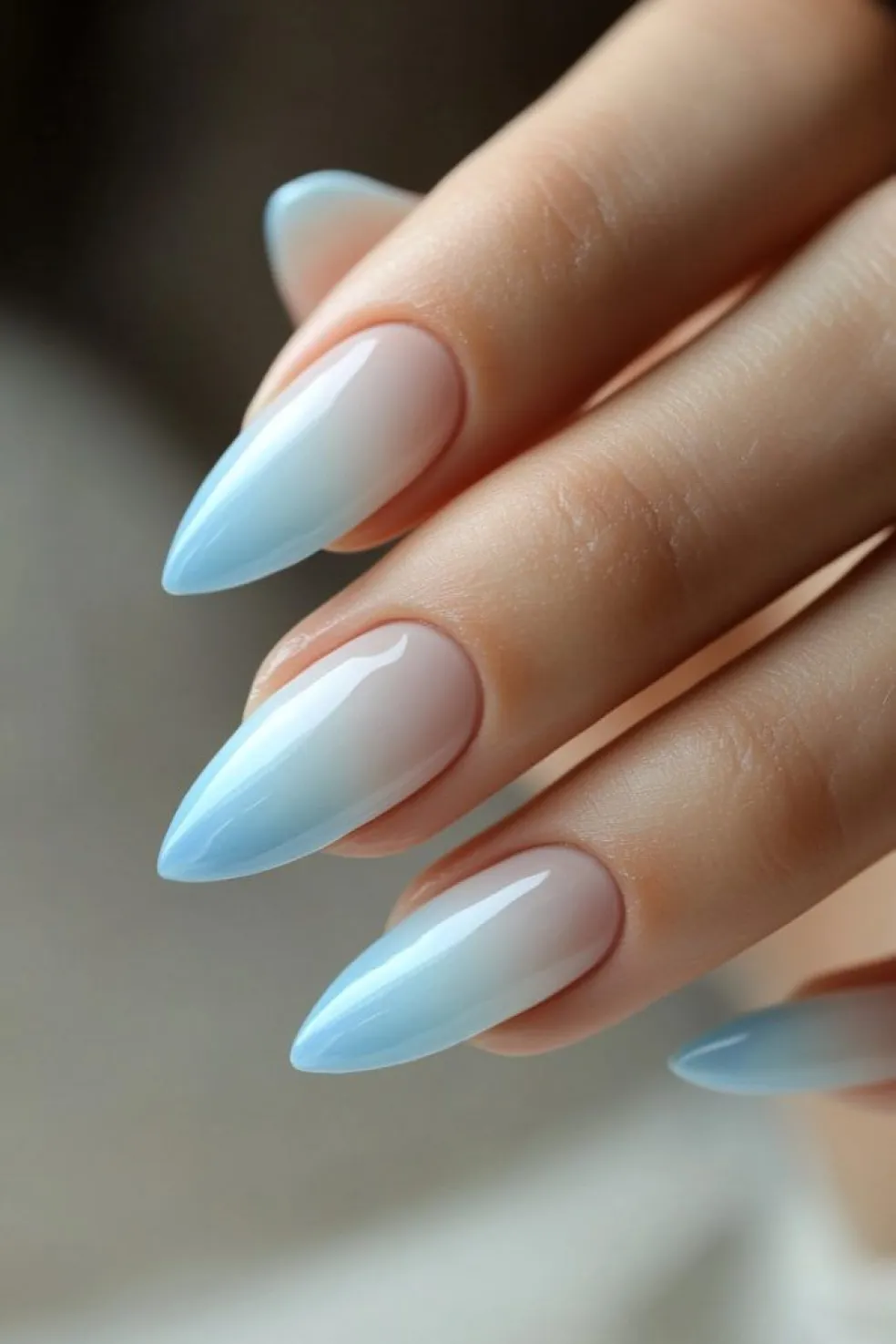 modré ombré nechty