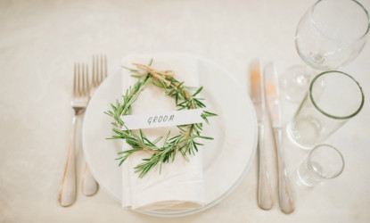 Menovky k svadobnej výzdobe greenery: Príroda všade naokolo!