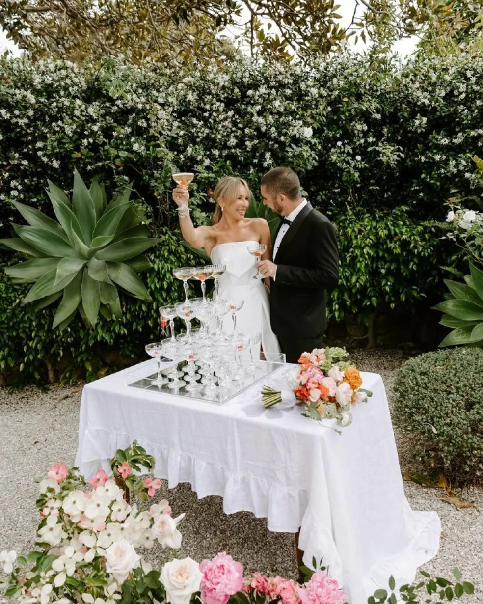 ako spraviť vežu zo šampanského