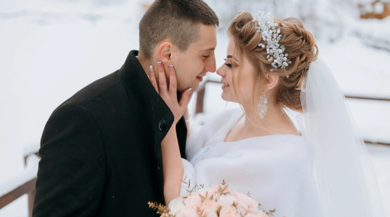 Svadba nie je len letná záležitosť. Toto sú najväčšie prednosti zimnej svadby, ktoré ťa presvedčia