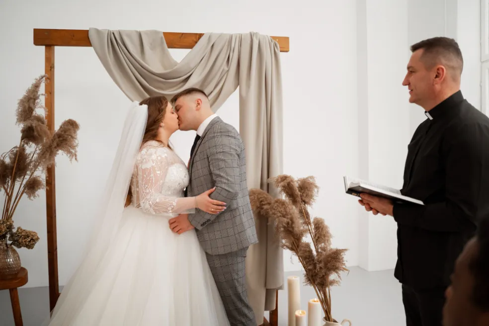 ako dlho trvá svadba v kostole