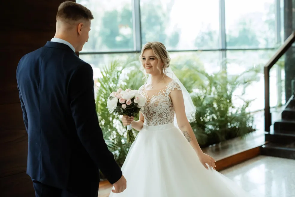 svadobné šaty tradícia