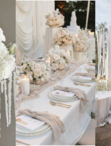 Svadba v tónoch farby roka 2026 Cloud Dancer: Nápady na výzdobu a detaily