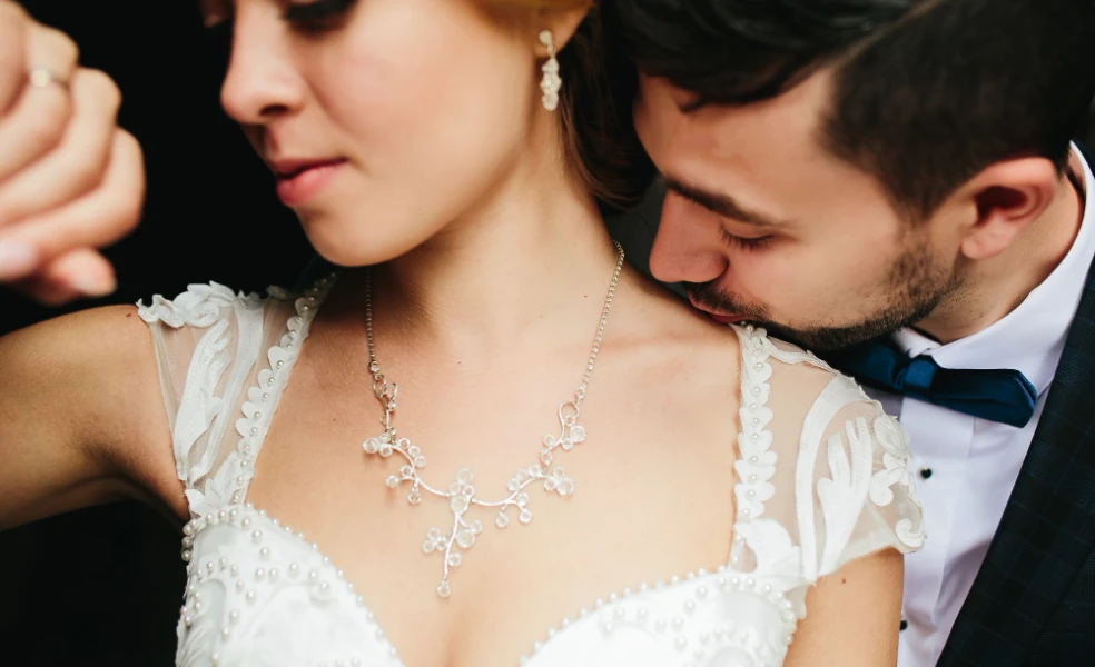 svadobné šperky k šatám