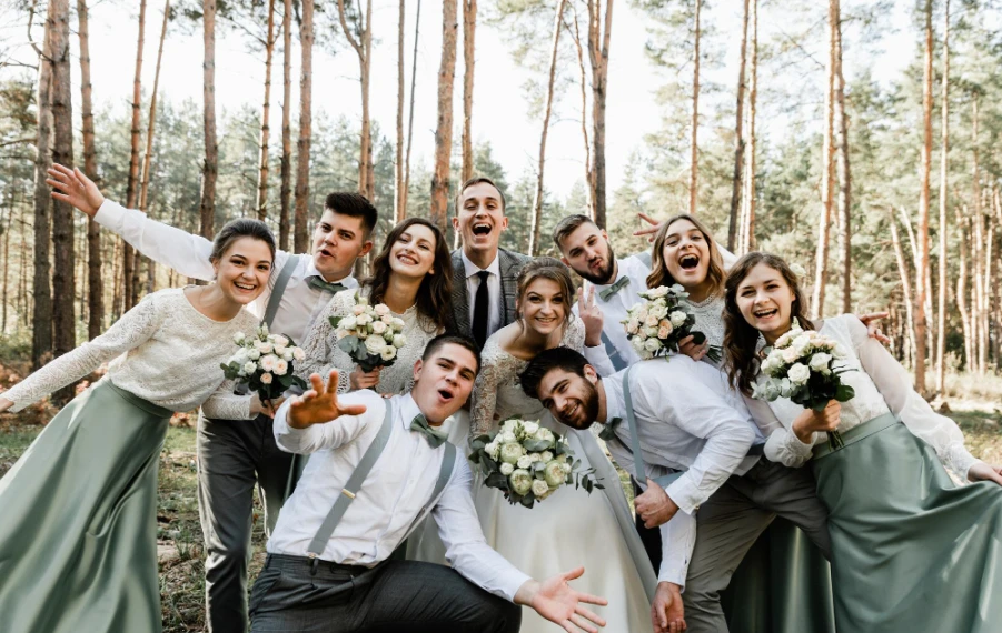 Šéf a kolegovia na svadbe