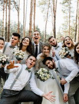 Šéf a kolegovia na svadbe: Rozlúštili sme večnú dilemu snúbencov