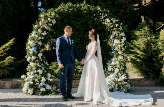 Svadobný oblúk alebo svadobný kruh: Ako vyriešiť túto dilemu?