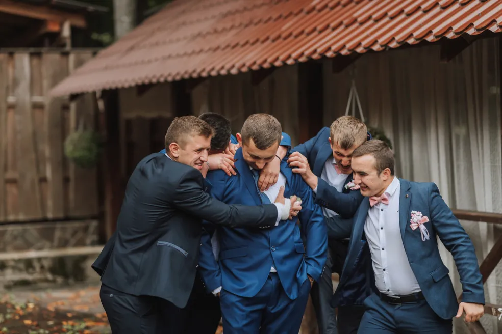 čo robiť keď sa hostia pohádajú na svadbe