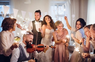 Ako zabaviť hostí na svadbe bez hier: Tipy bez trápnych momentov