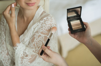 Ako si vybrať svadobné líčenie podľa typu pleti: Make-up, ktorý vydrží všetko